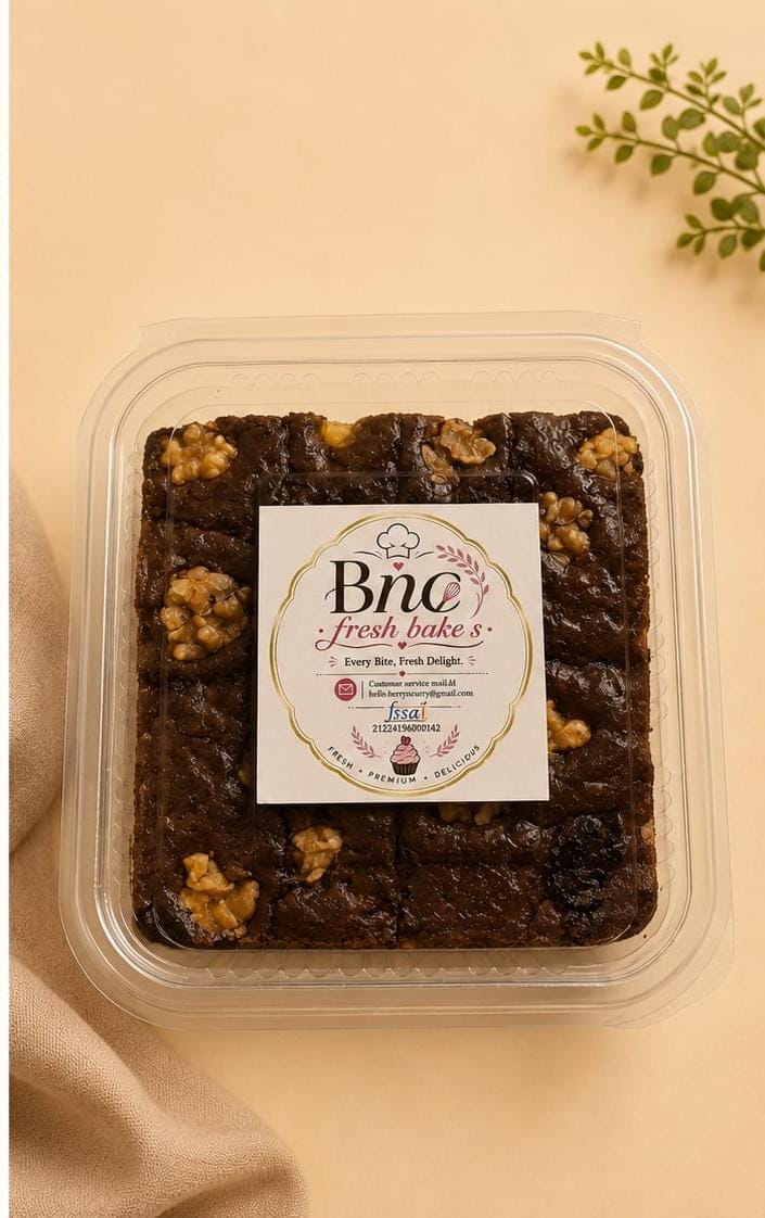 Banana Walnut Cake Slice